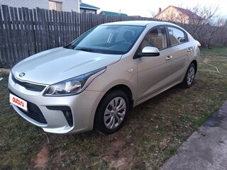 2019 Kia Rio IV, бежевый, 1350000 рублей, вид 1
