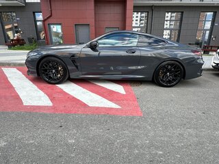 2019 BMW M8 Competition I (F91/F92/F93), серый, 8977000 рублей, вид 3