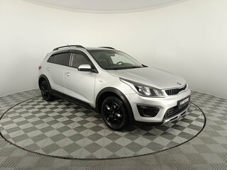 2017 Kia Rio X-Line IV, серебристый, 1280000 рублей, вид 3