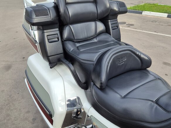 1999 Honda GL 1500 Gold Wing, белый, 880000 рублей - вид 9
