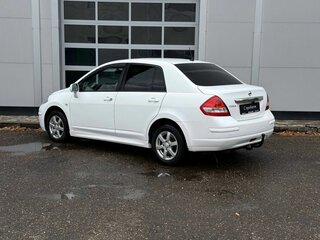 2011 Nissan Tiida I Рестайлинг, белый, 600000 рублей, вид 3