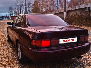 1992 Toyota Camry III (XV10), красный, 335000 рублей, вид 1