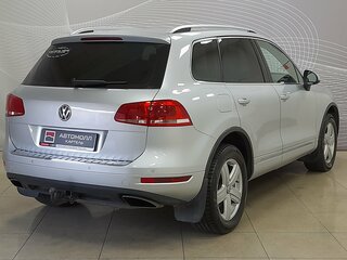 2012 Volkswagen Touareg II, серебристый, 1979000 рублей, вид 5