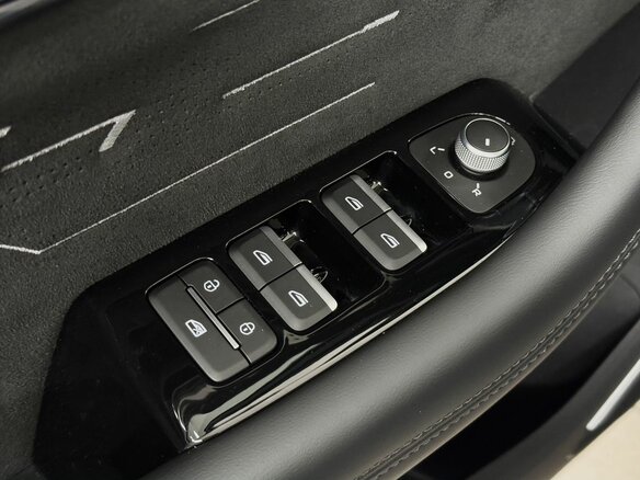 2024 Geely Monjaro I, серый, 3578000 рублей - вид 15