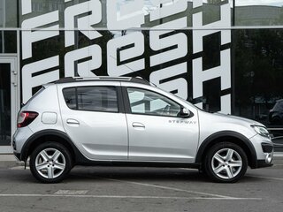 2015 Renault Sandero Stepway II, серебристый, 770000 рублей, вид 5