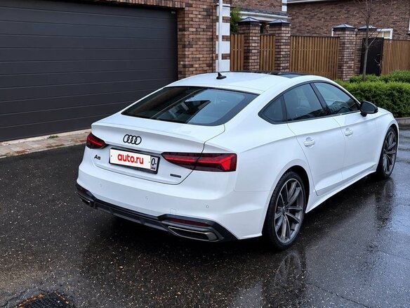 2021 Audi A5 45 TFSI II (F5) Рестайлинг, белый - вид 2