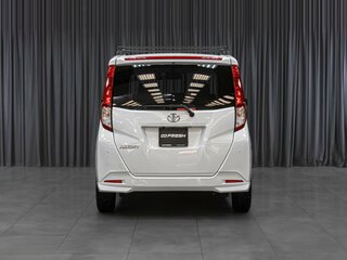 2022 Toyota Roomy I Рестайлинг, белый, 1099000 рублей, вид 4