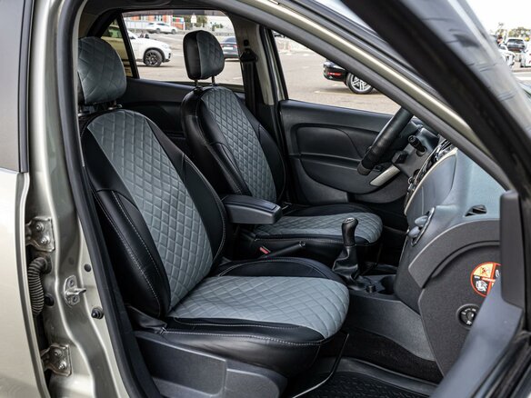 2015 Renault Logan II, бежевый, 740000 рублей - вид 7
