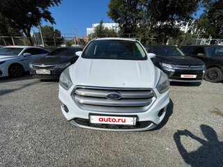 2017 Ford Kuga II Рестайлинг, белый, 1350000 рублей, вид 1