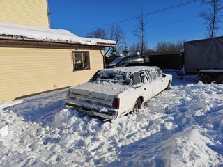1988 Lincoln Town Car I, белый, 350000 рублей, вид 2