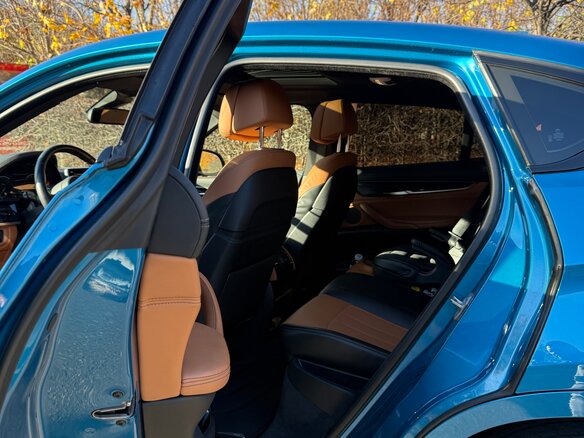 2018 BMW X6 40d II (F16), голубой, 5200000 рублей - вид 15