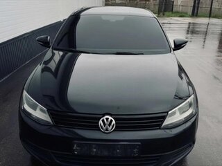 2013 Volkswagen Jetta VI, чёрный, 970000 рублей, вид 2