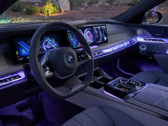 2022 BMW 7 серии 740d xDrive VII (G70), серый, 11000000 рублей - вид 11