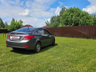 2014 Hyundai Solaris I Рестайлинг, серый, 999000 рублей, вид 3
