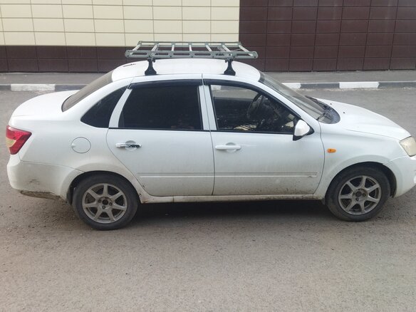 2012 Lada (ВАЗ) Granta I, белый, 250000 рублей - вид 2