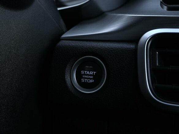 2022 Geely Coolray I, серый, 1775000 рублей - вид 18