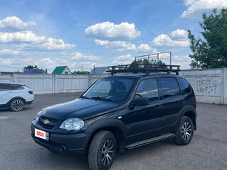 2015 Chevrolet Niva I Рестайлинг, чёрный, 650000 рублей, вид 1