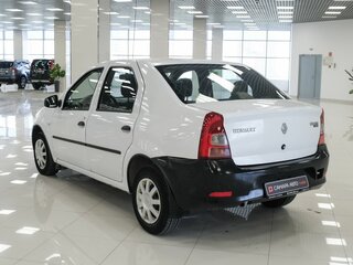 2011 Renault Logan I Рестайлинг, белый, 326000 рублей, вид 4