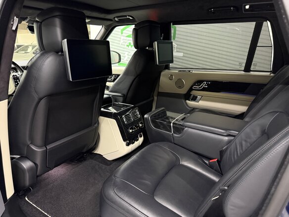 2021 Land Rover Range Rover IV Рестайлинг, синий, 7750000 рублей - вид 20