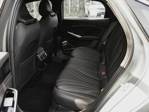 2026 Geely Preface I, зелёный - вид 23