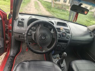 2004 Renault Megane II, красный, 350000 рублей, вид 4