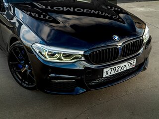 2018 BMW 5 серии 540i xDrive VII (G30/G31/G38), чёрный, 3599000 рублей, вид 4