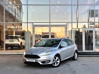 2017 Ford Focus III Рестайлинг, серебристый, 970000 рублей, вид 3