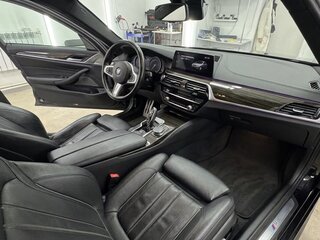 2018 BMW 5 серии 540i VII (G30/G31/G38), чёрный, 3000000 рублей, вид 5