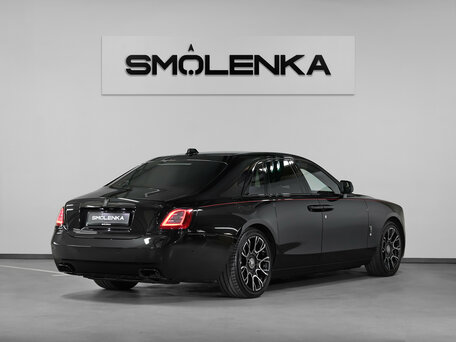 2021 Rolls-Royce Ghost Black Badge II (Series I), чёрный, 33500000 рублей, вид 2