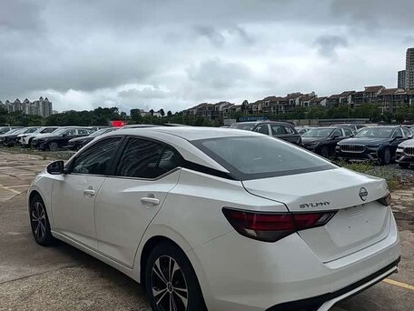 2023 Nissan Sylphy IV (B18) Рестайлинг, белый, 1250000 рублей, вид 5