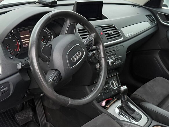 2012 Audi Q3 I (8U), белый - вид 11
