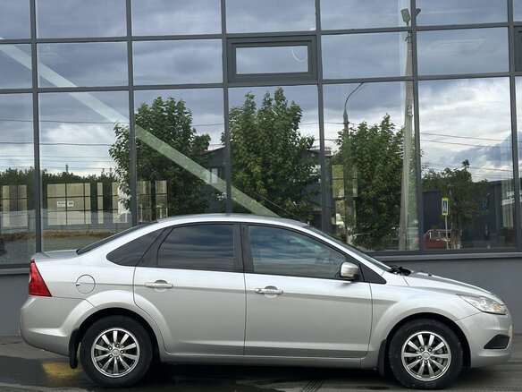 2008 Ford Focus II Рестайлинг, серебристый - вид 4
