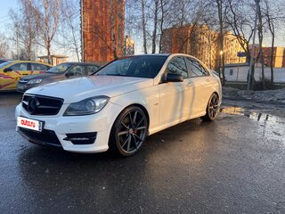 2011 Mercedes-Benz C-Класс 180 BlueEFFICIENCY III (W204) Рестайлинг, белый, 1350000 рублей, вид 2