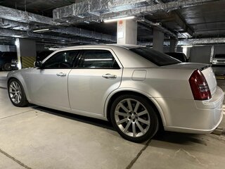 2008 Chrysler 300C SRT8 I, серебристый, 2500000 рублей, вид 3
