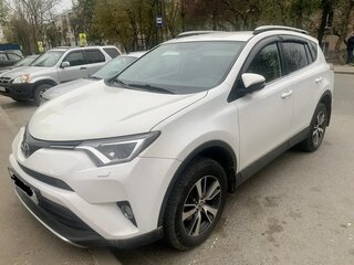 2017 Toyota RAV4 IV (XA40) Рестайлинг, белый, 2495000 рублей, вид 2