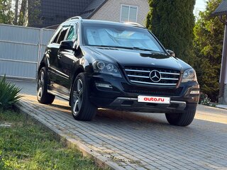 2011 Mercedes-Benz M-Класс 350 II (W164) Рестайлинг, чёрный, 1980000 рублей, вид 2