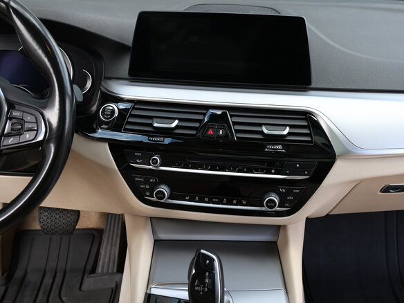 2018 BMW 6 серии Gran Turismo 630d xDrive IV (G32), коричневый, 3398000 рублей - вид 13