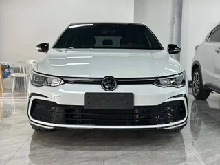 2023 Volkswagen Golf VIII, белый, 2040000 рублей, вид 2