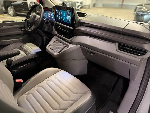 2026 Volkswagen Caravelle T7, серый, 10400000 рублей - вид 16