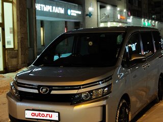 2016 Toyota Voxy III (R80), серый, 1700000 рублей, вид 2