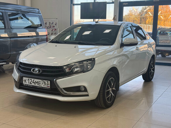 2021 Lada (ВАЗ) Vesta I, белый, 950000 рублей