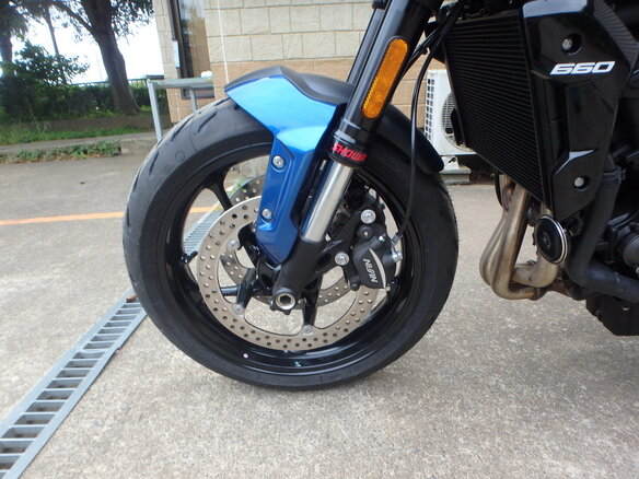 2026 Triumph Trident 660, чёрный, 1050000 рублей - вид 9