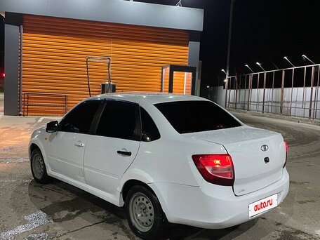 2012 Lada (ВАЗ) Granta I, белый, 200000 рублей, вид 3
