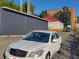 2011 Skoda Octavia II (A5) Рестайлинг, белый, 420000 рублей, вид 1