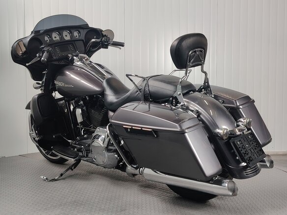 2014 Harley-Davidson Street Glide, серый, 1199000 рублей - вид 5