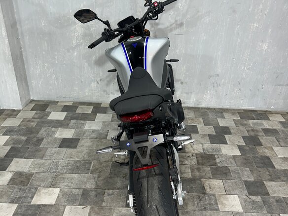 2022 Yamaha MT-09 (FZ-09), серый, 1065000 рублей - вид 11