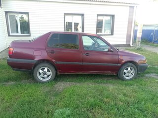 1993 Volkswagen Vento, пурпурный, 100000 рублей, вид 4
