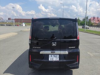 2018 Honda Stepwgn Spada V Рестайлинг, чёрный, 1980000 рублей, вид 2