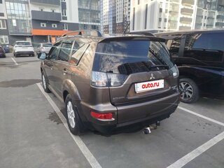2012 Mitsubishi Outlander II Рестайлинг, коричневый, 1490000 рублей, вид 3