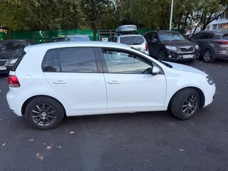 2011 Volkswagen Golf VI, белый, 550000 рублей, вид 4